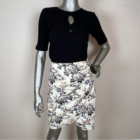 NWT BA&SH short summer high waisted skirt. Size 0, US size 4 Pastel yellow print - Picture 2 of 6